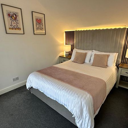 Waterside Mufc & Trafford Centre Townhouse 4 Bedroom Free Parking 曼彻斯特 外观 照片