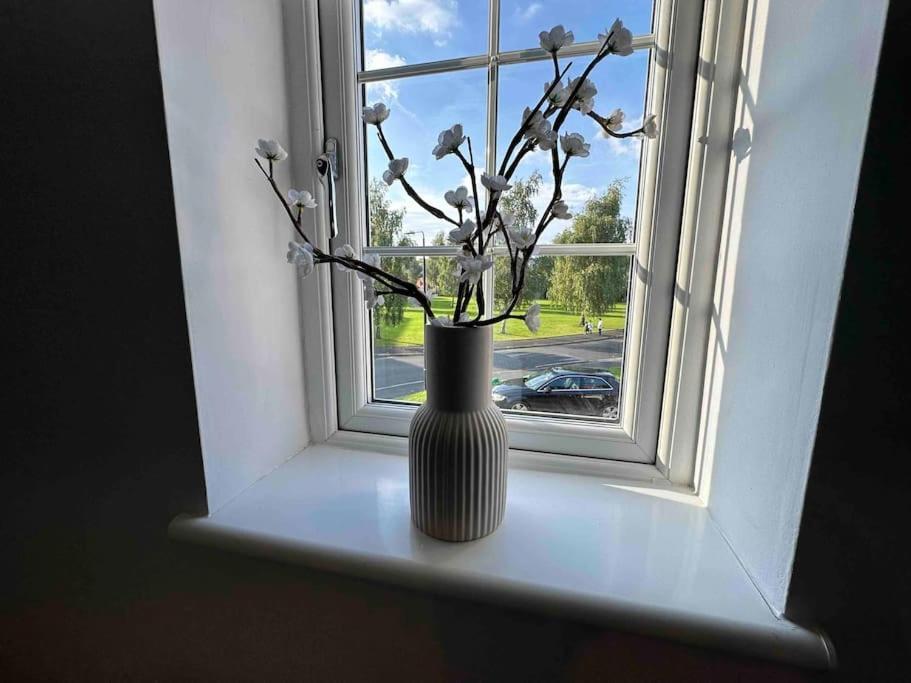 Waterside Mufc & Trafford Centre Townhouse 4 Bedroom Free Parking 曼彻斯特 外观 照片