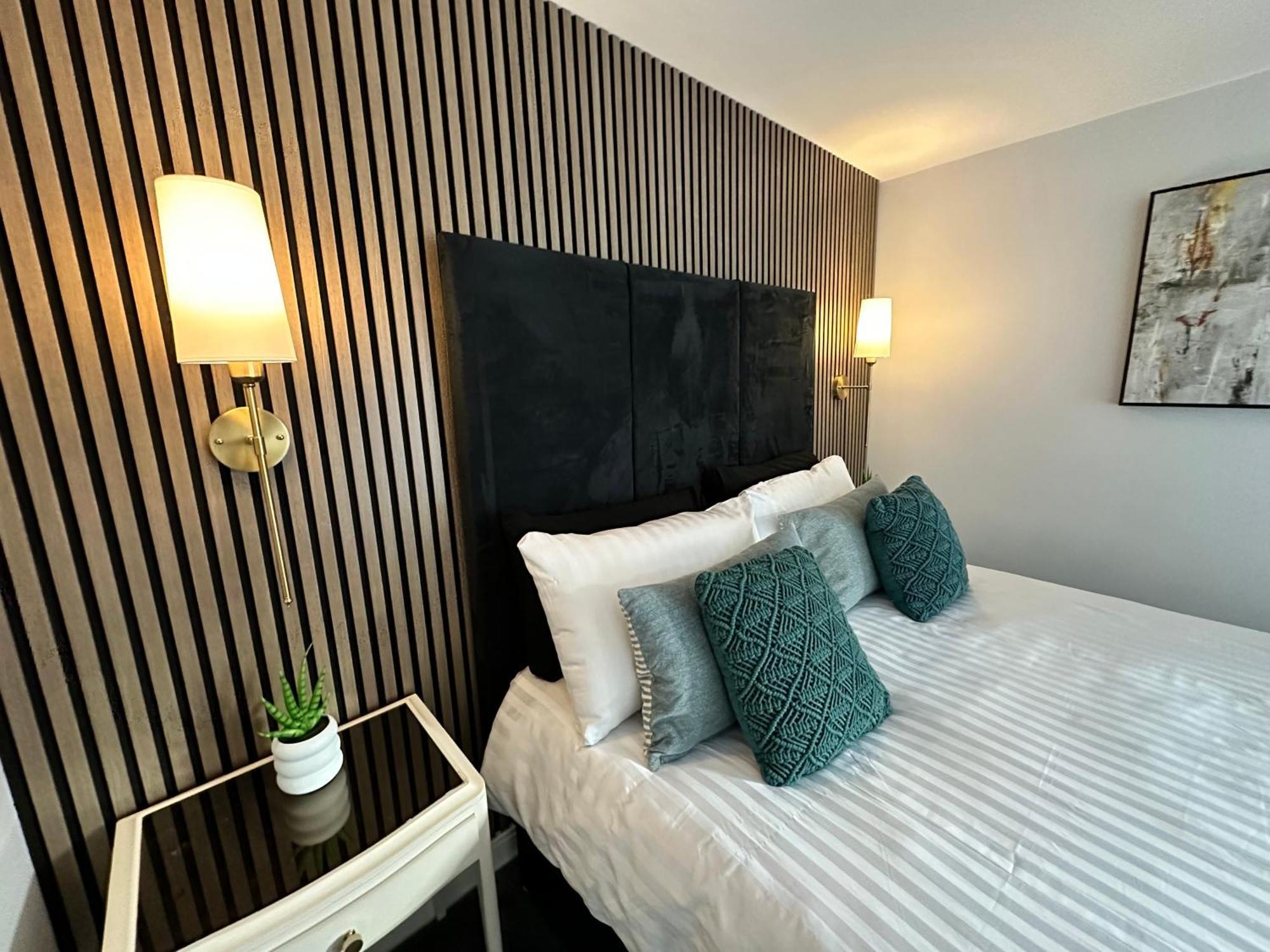 Waterside Mufc & Trafford Centre Townhouse 4 Bedroom Free Parking 曼彻斯特 外观 照片