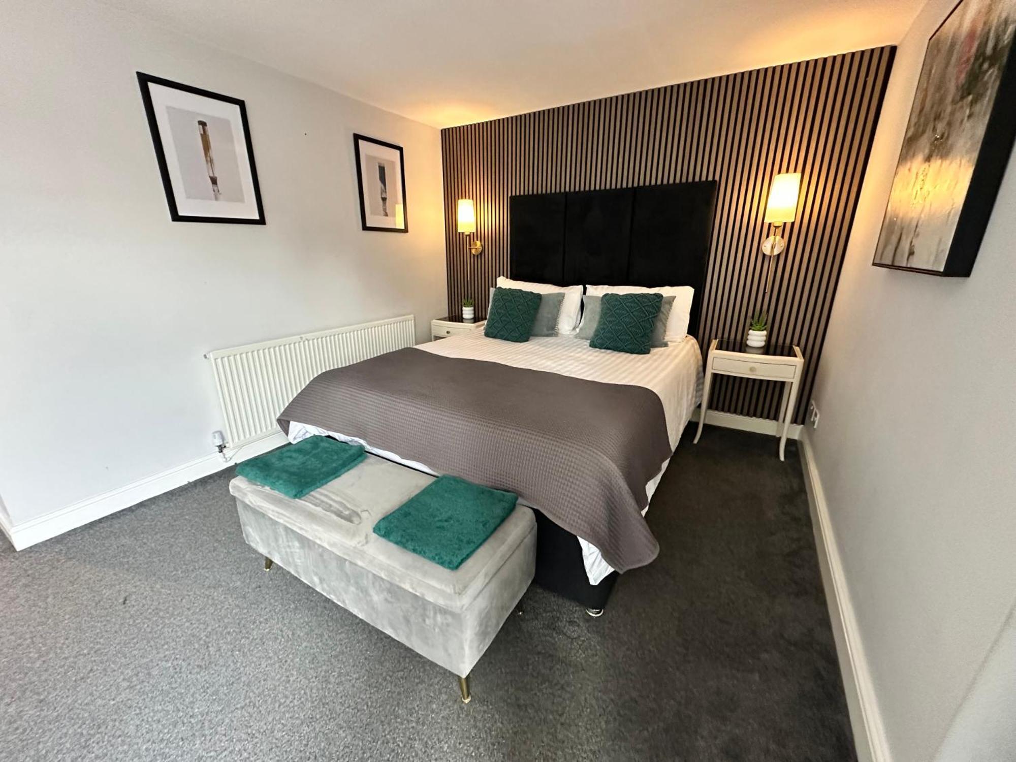 Waterside Mufc & Trafford Centre Townhouse 4 Bedroom Free Parking 曼彻斯特 外观 照片